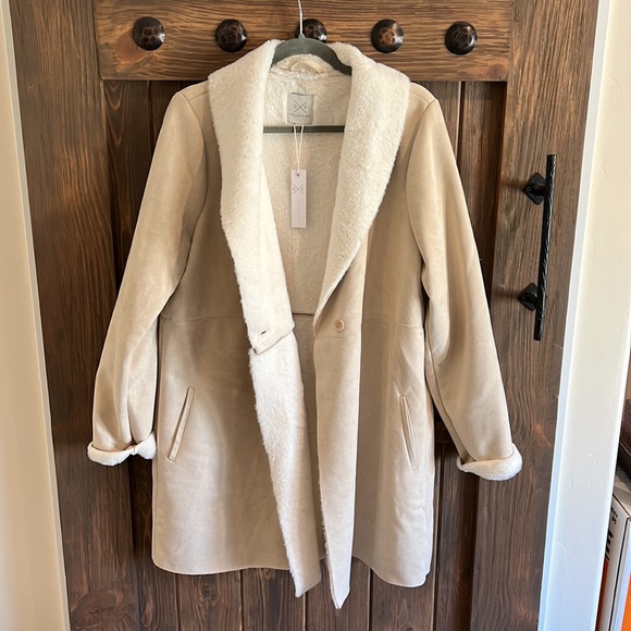 GF Collection NWT Size Large Style Name: Windsor Style: GF186-5105 - Picture 4 of 6